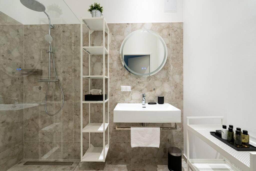 Artful 1br Suite, Nearby By Hm Appartement